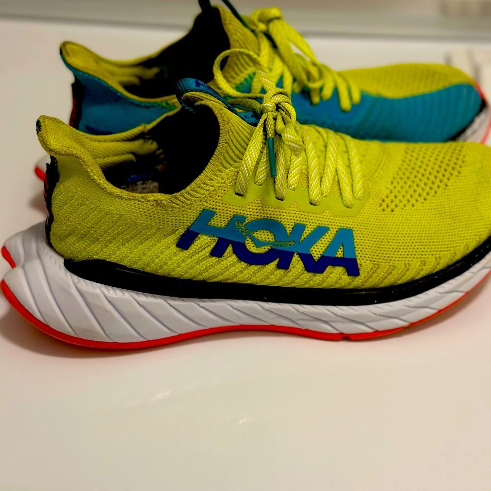 Used Hoka for women , brand Mach 5, great shoes, size 7. Neon green/ light blue